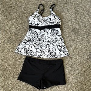 Black and White Swirl Tankini Set Size L